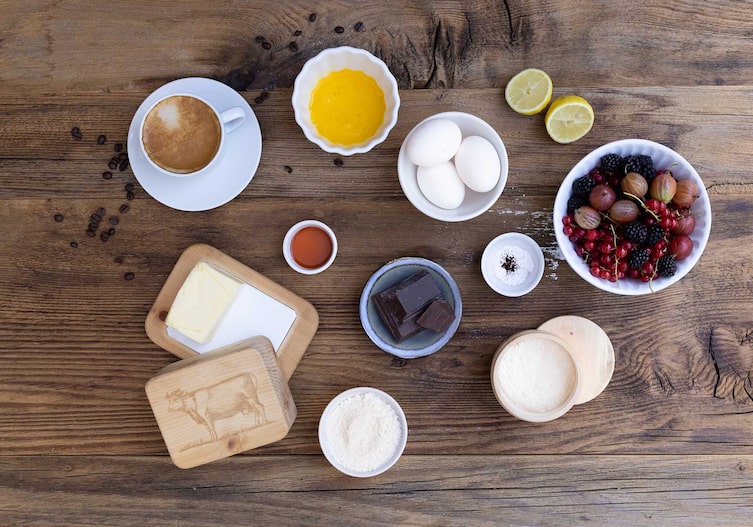 Schokotassenkuchen, Kuchen, Tasse, Ribisel, Brombeeren, Kaffee, Nachspeise
