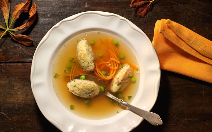 Suppeneinlage, Grießnockerl, Grießnockerlsuppe, Suppen-Rezept, Servus-Rezept