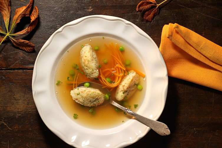 Suppeneinlage, Grießnockerl, Grießnockerlsuppe, Suppen-Rezept, Servus-Rezept