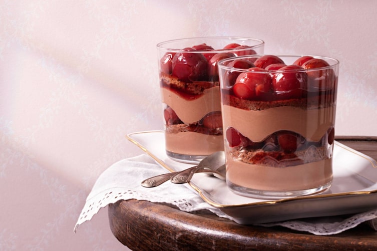 Kirschen, Schokoladecreme, Glas, Dessert, Nachspeise, Servus Rezept