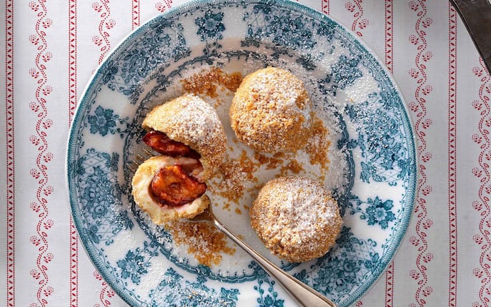 Zwetschkenknödel, Zwetschken, Knödel, Brösel, Zucker, Nachspeise, Servus Rezept