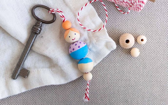 Schlüsselanhänger mit Holzperlen (Foto: Anna Schober)