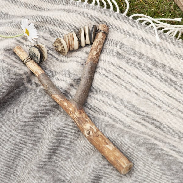 Basteln, Musikinstrument, Schellenstab, Knöpfe