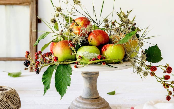 Deko mit Äpfeln, Gesteck mit Äpfeln, Herbstgesteck