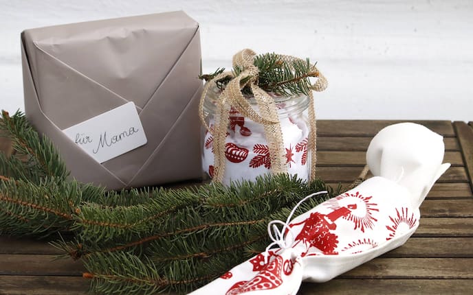 Geschenke kreativ verpacken (Foto: Luana Baumann-Fonseca)