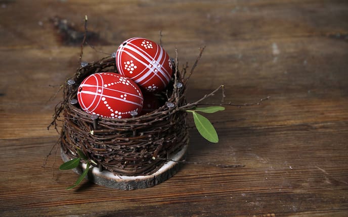 Selbermachen, Basteln, Osternest, Zweige, Nägel