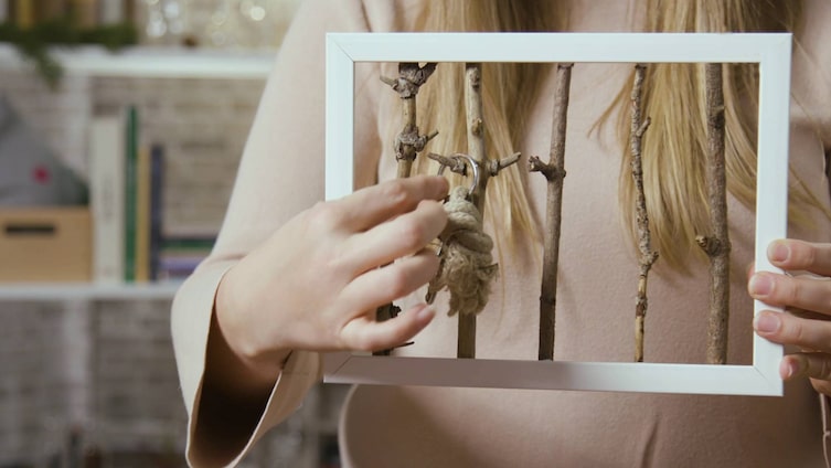 Schlüsselbrett aus Bilderrahmen (Foto: Stephan Zenz)