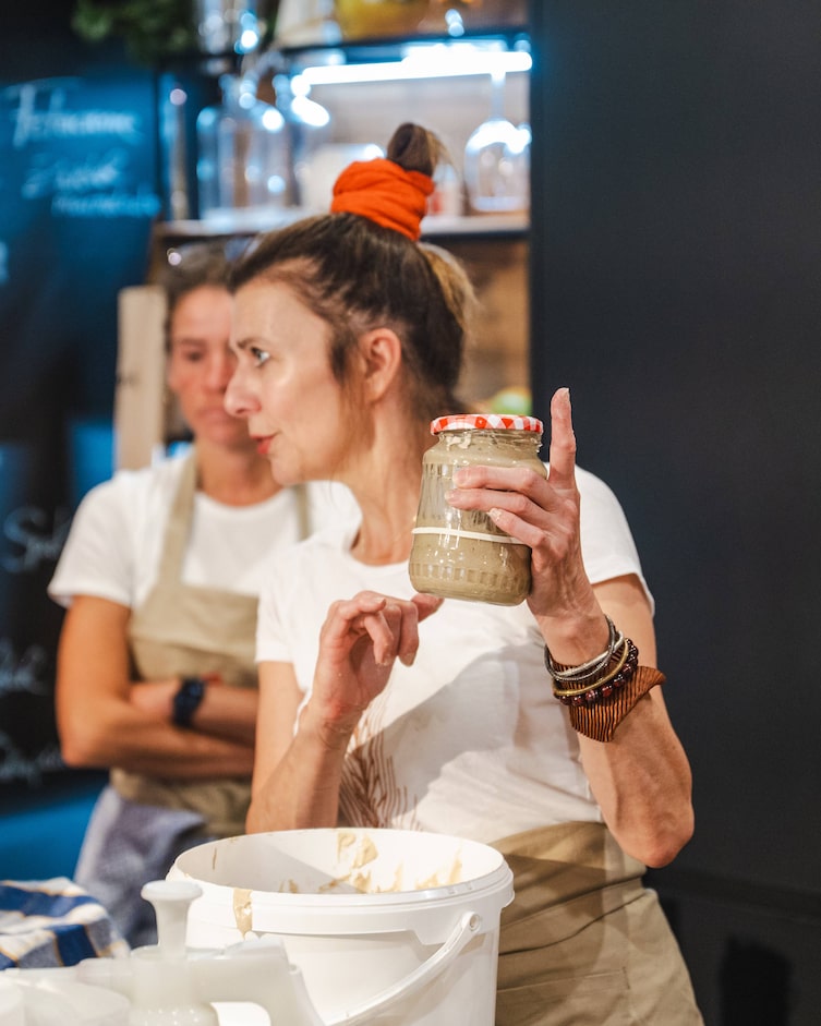 Elisabeth Ruckser gibt Tipps für den Sauerteig Starter.