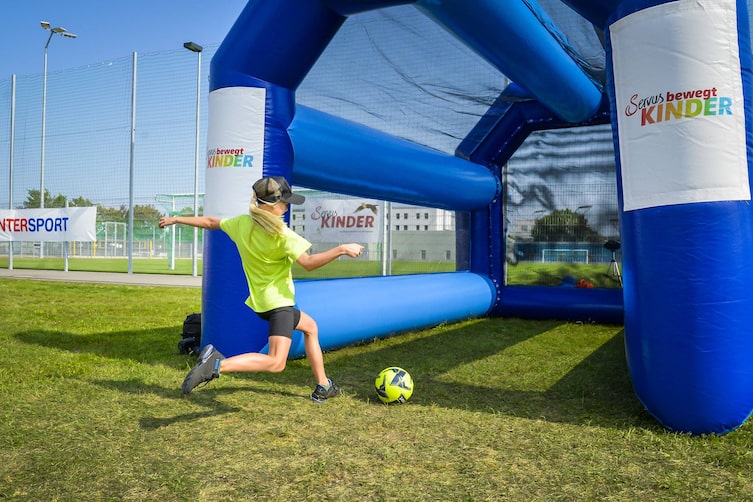 Servus Bewegt Kinder, Schuss aufs Tor