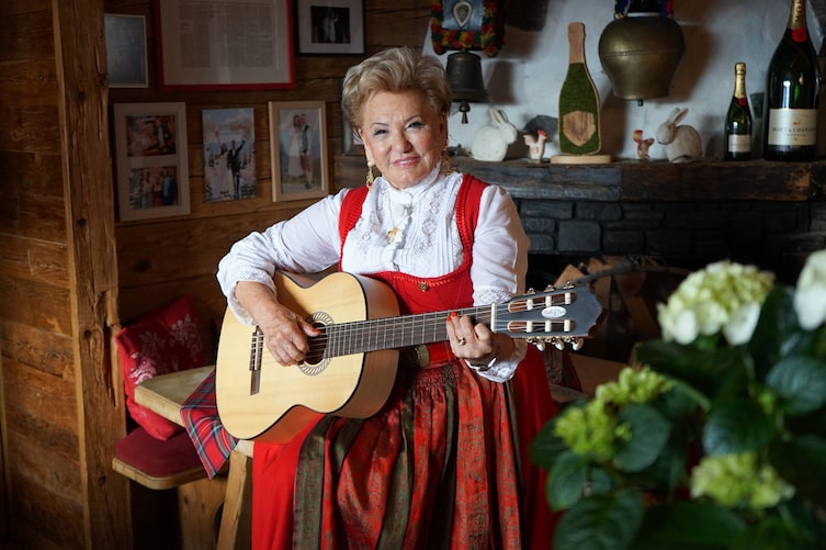 Rosi Schipflinger von der Sonnbergstubn, Kitzbühel, Servus