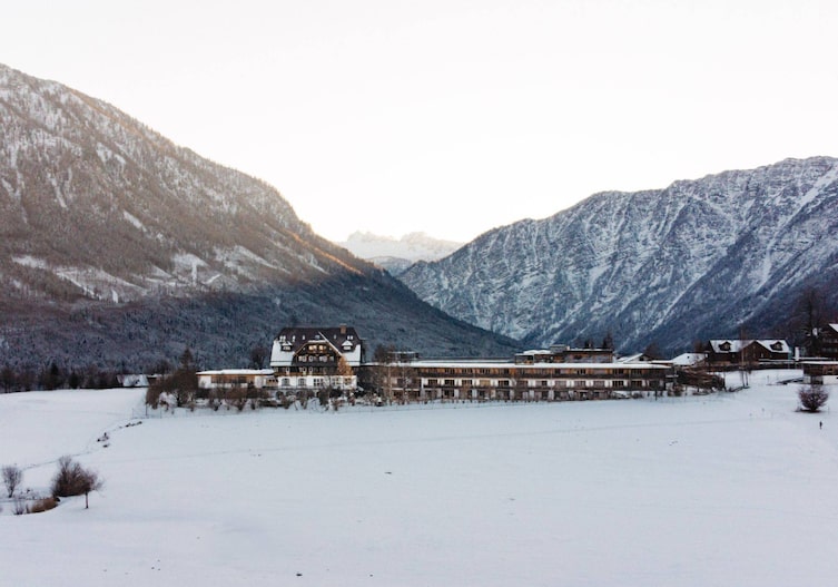 Wasnerin von außen im Schnee