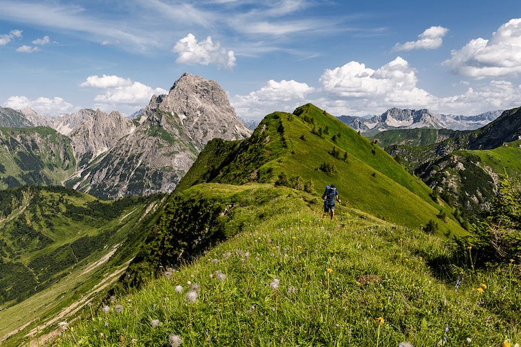 Kleinwalsertal Panorama in der Sonne