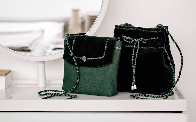 Trachtenhandtaschen aus Samt, Servus am Marktplatz