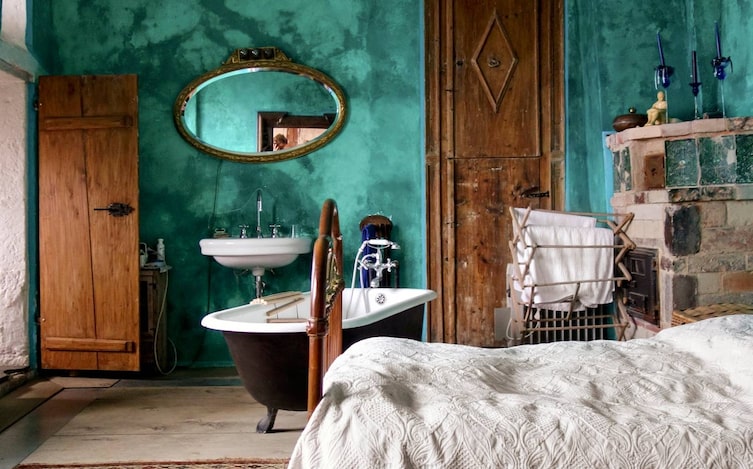 Wohnen, Hausbesuch, Bad, freistehende Badewanne