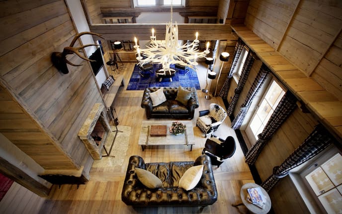 Wohnen, Hausbesuch, Wohnzimmer, Hirsch, Teppich