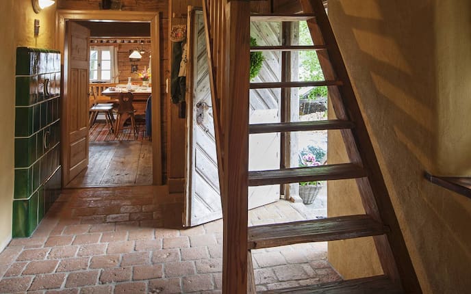 Wohnen, Hausbesuch, Stiegenaufgang