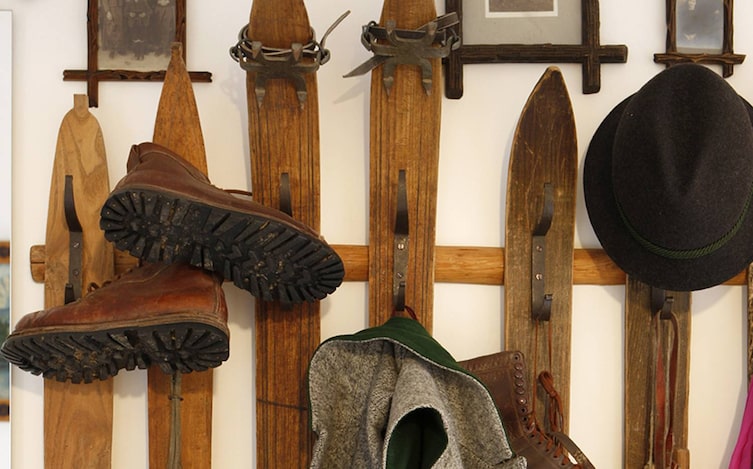 Garderobe aus alten Ski, Servus, aus Alt mach Neu