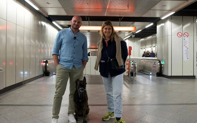 Hundeflo Florian Günther, Mesi Tötschinger