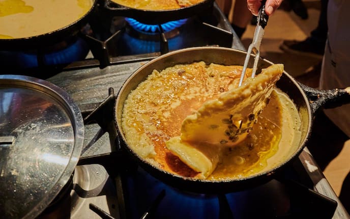 Kaiserschmarrn, Poserhöhe, umdrehen, Pfanne