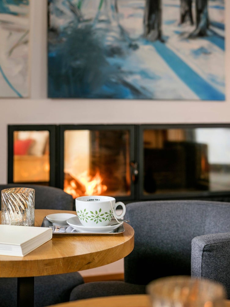 Gemütliches Kaminzimmer im Seehotel Grundlsee.