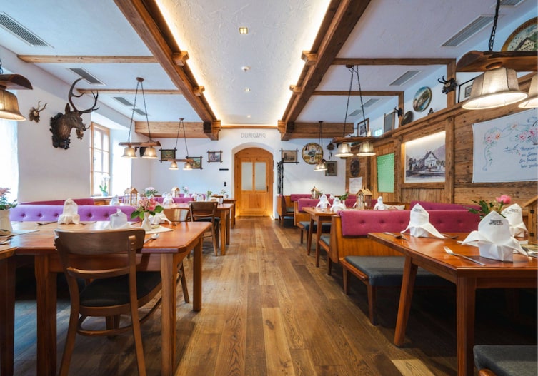 Blick in die Gaststube beim Steegwirt.