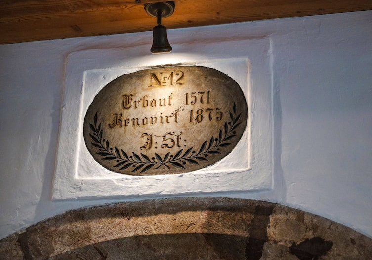 Steegwirt, Schild, erbaut 1571