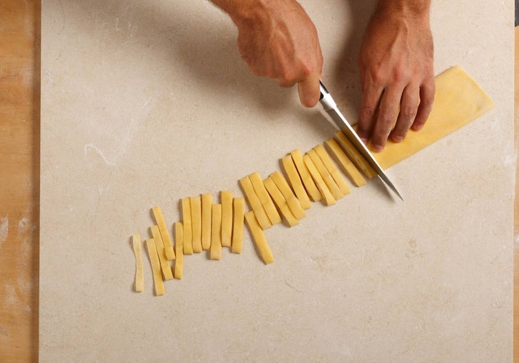 Teig, Nudelteig, Messer