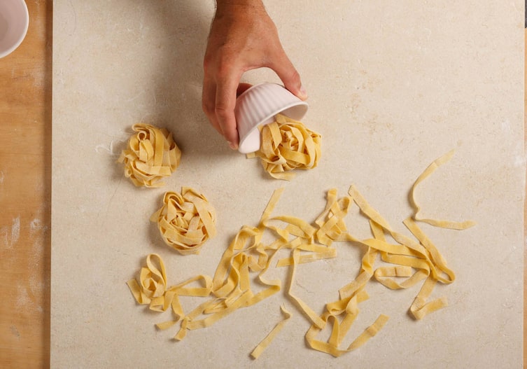 Teig, Nudelteig, Tasse, Nudelnester, Bandnudeln