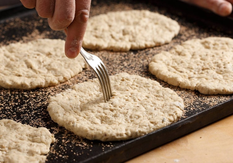 Schüttelbrot, Teigfladen, Gabel