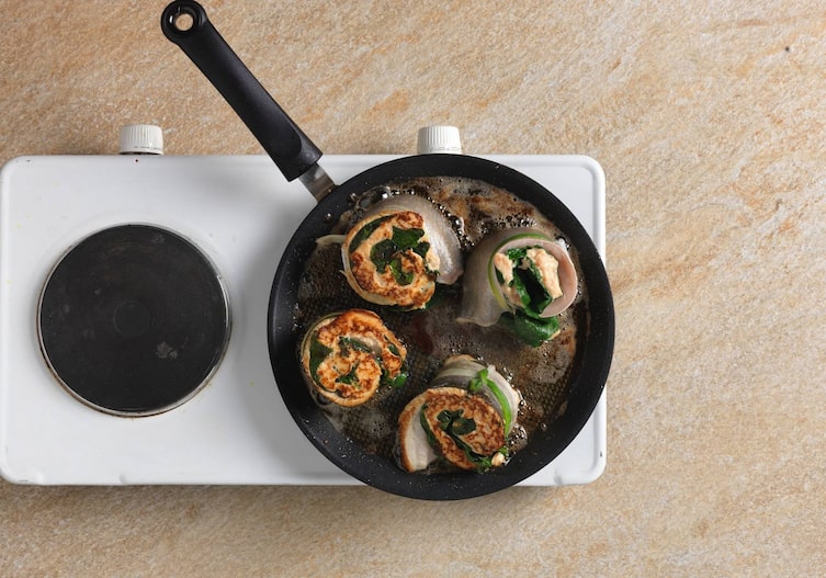 Saibling-Spinat-Röllchen, Hauptspeise, Fisch, Pfanne