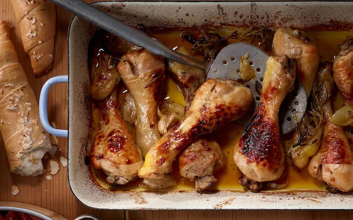 Hendlhaxen, Hühnerbeine, Salzstangerl, Gebäck, Rein, Servus Rezept