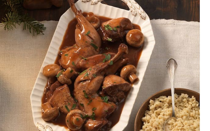 Hühnerkeulen, Sauce, Champignong, Nockerl, Servus Rezept