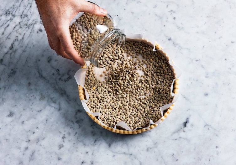 Zitronentarte, Teig, Linsen