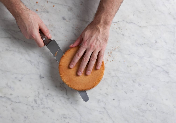 Tortenboden, Messer, Torte, Servus Rezept