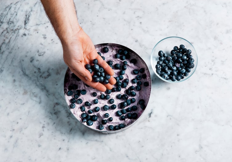 Buttermilchtorte, Heidelbeeren, Tortenform