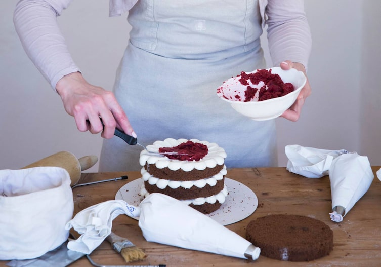 Torte, Creme, Himbeerspiegel, Spritzsack, Servus Rezept