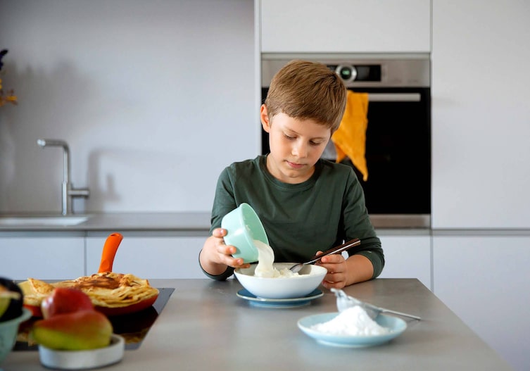 Palatschinkentorte, Palatschinken, Topfencreme, Pfannkuchen, Servus Rezept