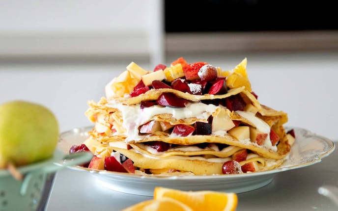 Palatschinkentorte, Palatschinken, Obst, Creme, Servus Rezept