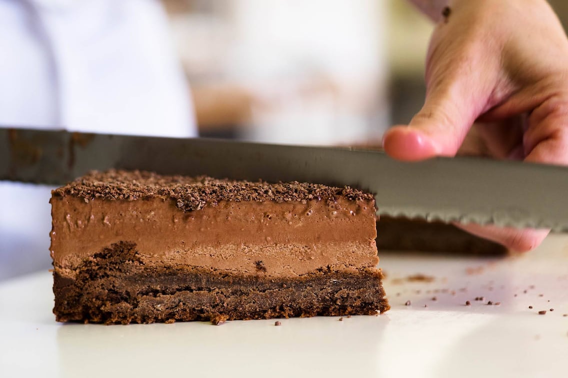 Schokomoussetorte, Torte, Tortenstück, Tortenmesser, Servus Rezept