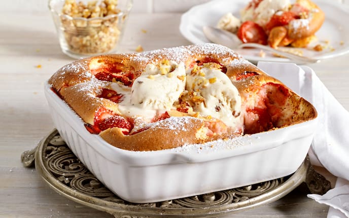 Erdbeer-Marzipan-Auflauf, Erdbeeren, Marzipan, süßer Auflauf, Nachspeise, Servus Rezept