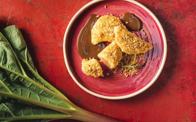 Erdäpfeltascherl, Rhabarberfüllung, Nougatsauce, Brösel, Nachspeise, Servus Rezept