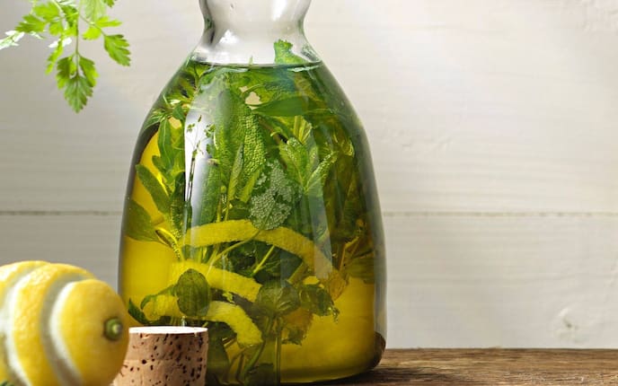 Kräuter, Öl, Zitrone, Zitronenschale, Servus Rezept, Falsche