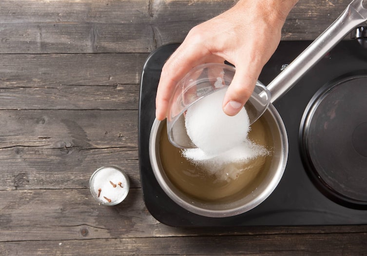 Herd, Topf, Wasser, Essig, Zucker, Hand