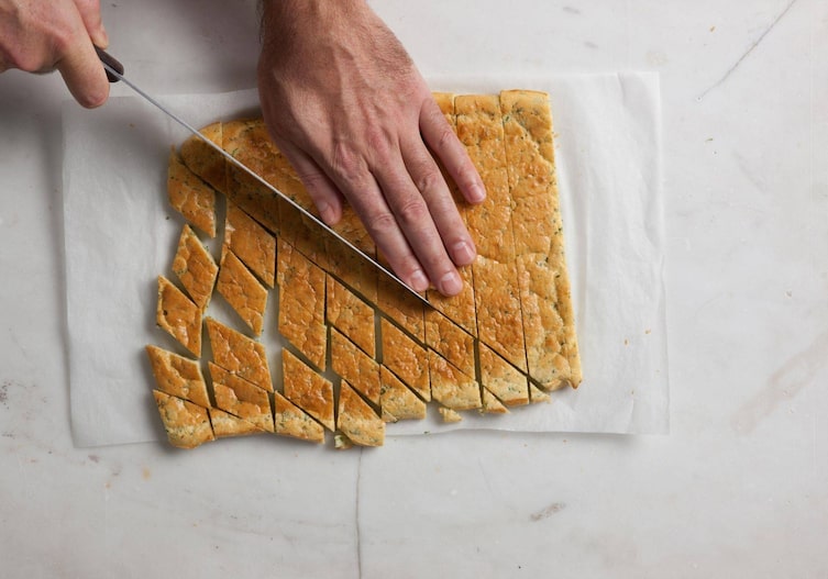 Biskuitteig, Backpapier, Messer