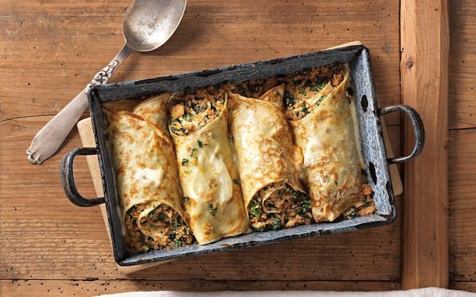 Bad Ischler Brennnesselwürstel, pikante Palatschinken, vegetarisch gefüllte Palatschinken, vegetarische Palatschinken, Palatschinken Rezept, Servus Rezept