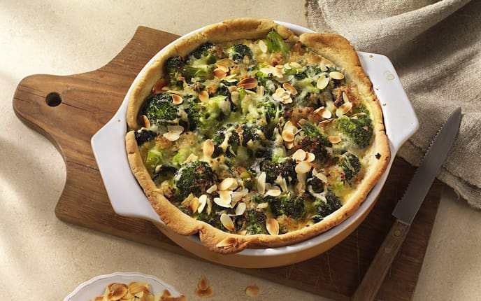Brokkoli-Kuchen, Tarte, pikanter Kuchen, Brokkoli, Käse, Mandelsplitter, vegetarisch, Hauptspeise, Servus Rezept