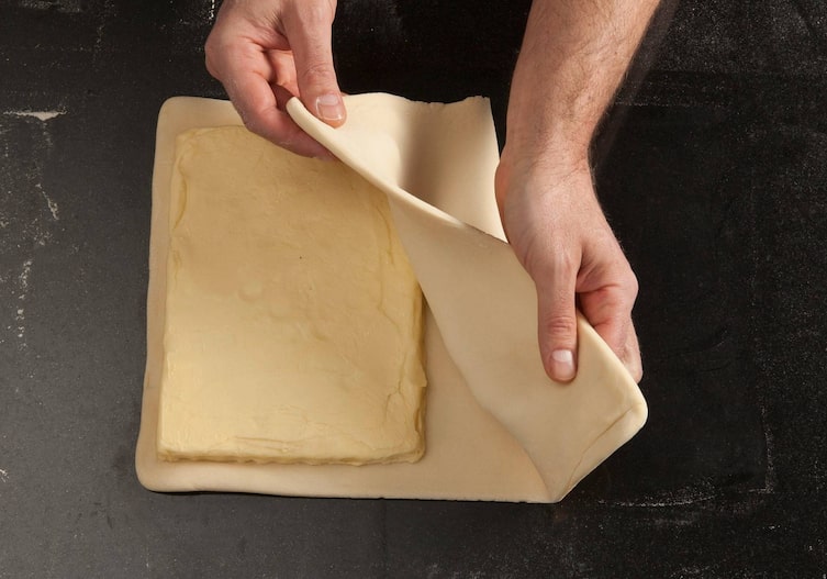 Blätterteig, Grundrezept, Butterblock, Teig, Hände