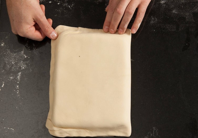 Blätterteig, Grundrezept, Hände