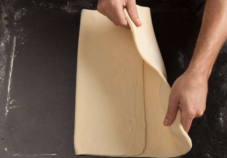 Blätterteig, Grundrezept, Hände