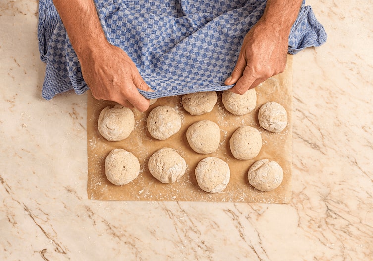 Gewürzweckerl, Kochschule, Küchentuch, Backpapier, Teig